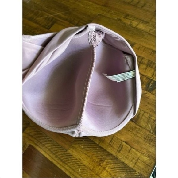 Victoria’s Secret worn once purple bra 34DD with wire light padding 1404 - Picture 4 of 5